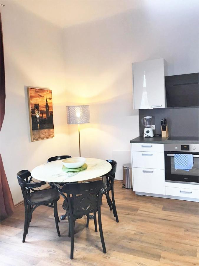 וינה Studio & Apartments Near Reumannplatz מראה חיצוני תמונה
