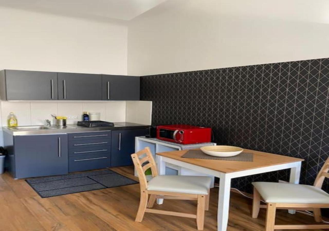 וינה Studio & Apartments Near Reumannplatz מראה חיצוני תמונה